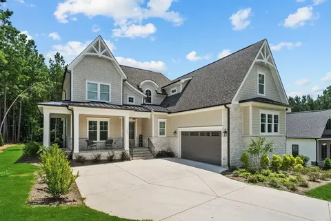Main Images 3 – 1.5-Story House Plan 3672 ft², 4 Beds — 68875R