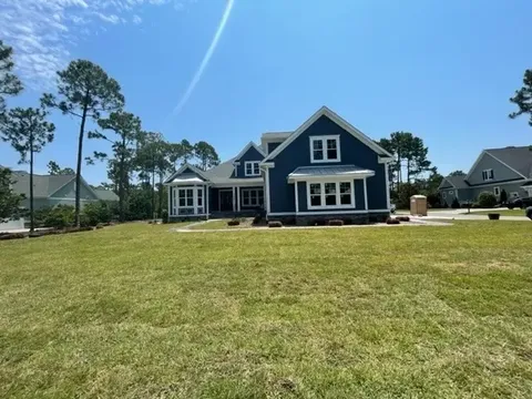Main Images 3 – 1.5-Story House Plan 4196 ft², 5 Beds — 38496R