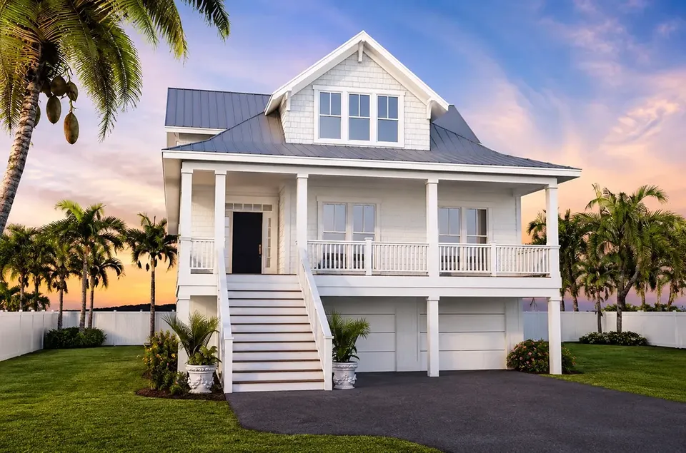 Main Images 2 – 3-Story House Plan 2784 ft², 4 Beds — 68193R