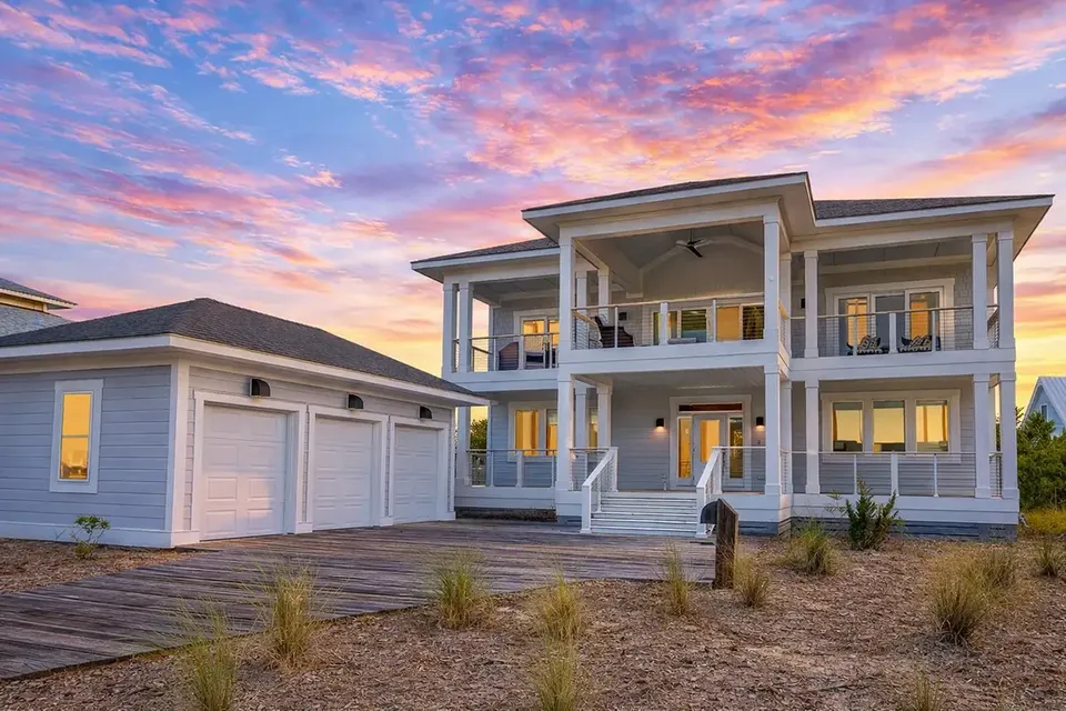 Main Images 2 – 2-Story House Plan 2966 ft², 4 Beds — 10386R